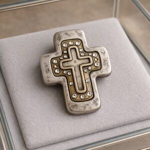 Premier Designs HAVEN Magnetic Cross Enhancer (Without Chain/Necklace) EUC #024